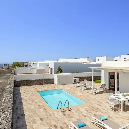 Muzu By Villa Playa Blanca (Lanzarote)